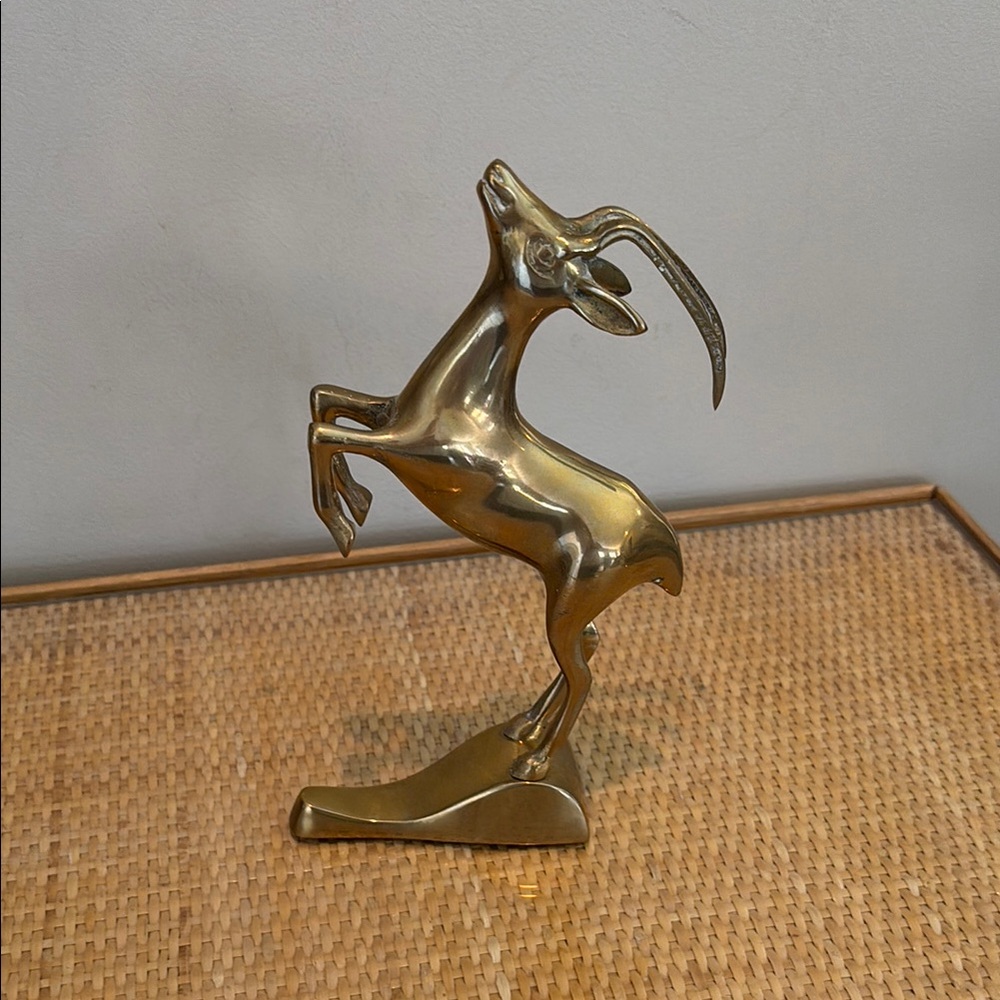 Vintage Solid Brass Gazelle Antelope Statue Figurine in excellent condition!